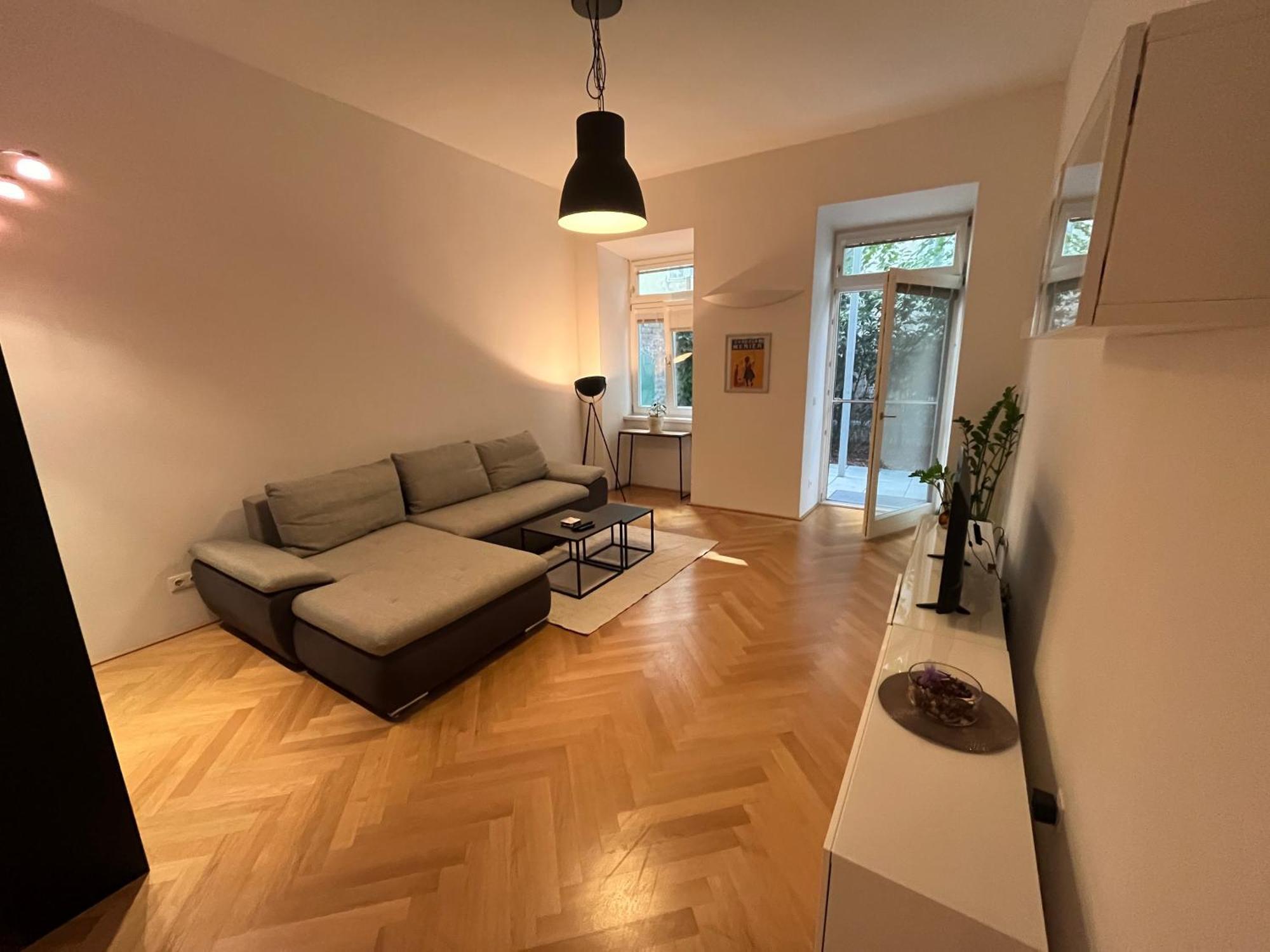Quiet Next To Belvedere & Central Station Apartament *